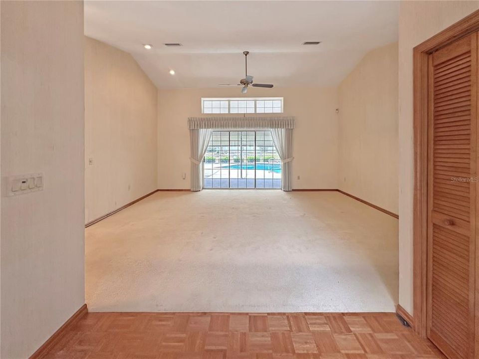 На продажу: $475,000 (4 спален, 2 ванн, 2830 Квадратных фут)