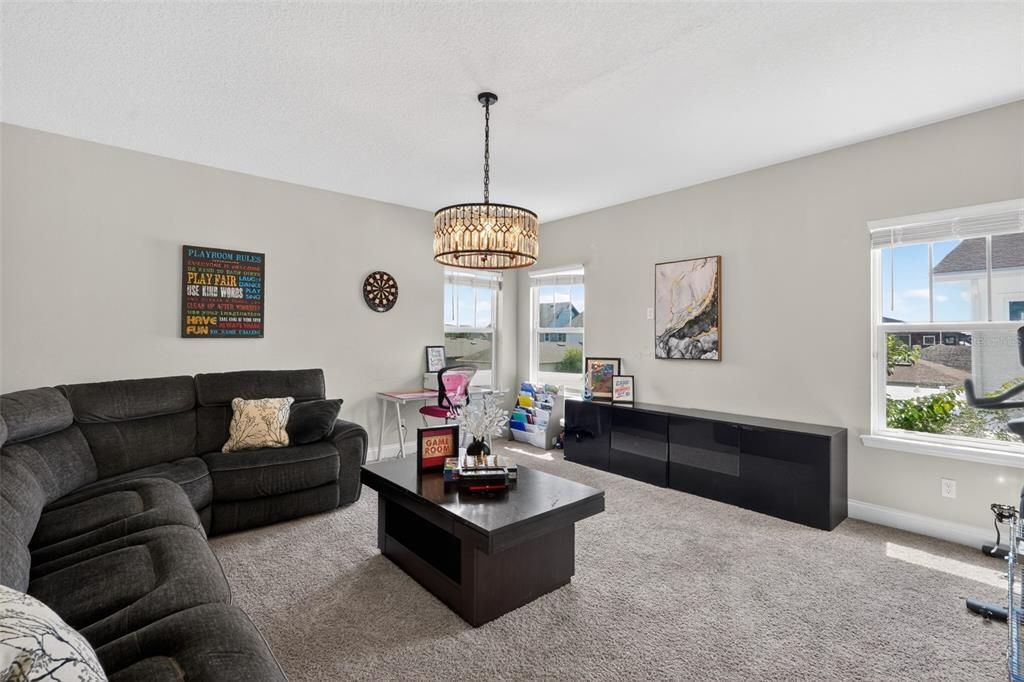 For Sale: $1,250,000 (7 beds, 5 baths, 4405 Square Feet)