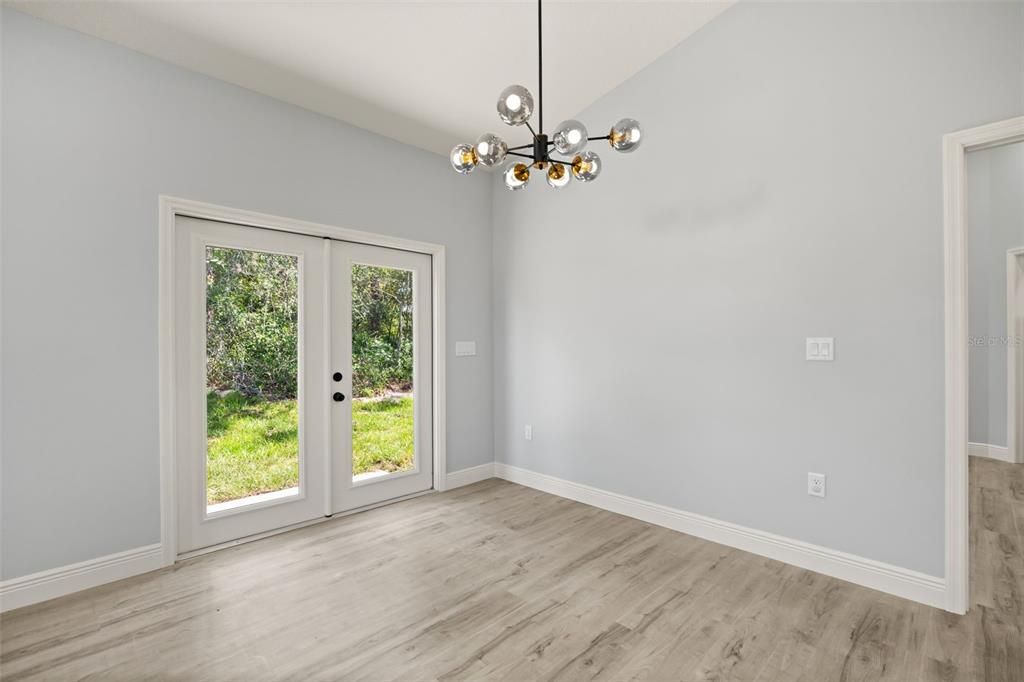 En Venta: $299,000 (3 camas, 2 baños, 1259 Pies cuadrados)