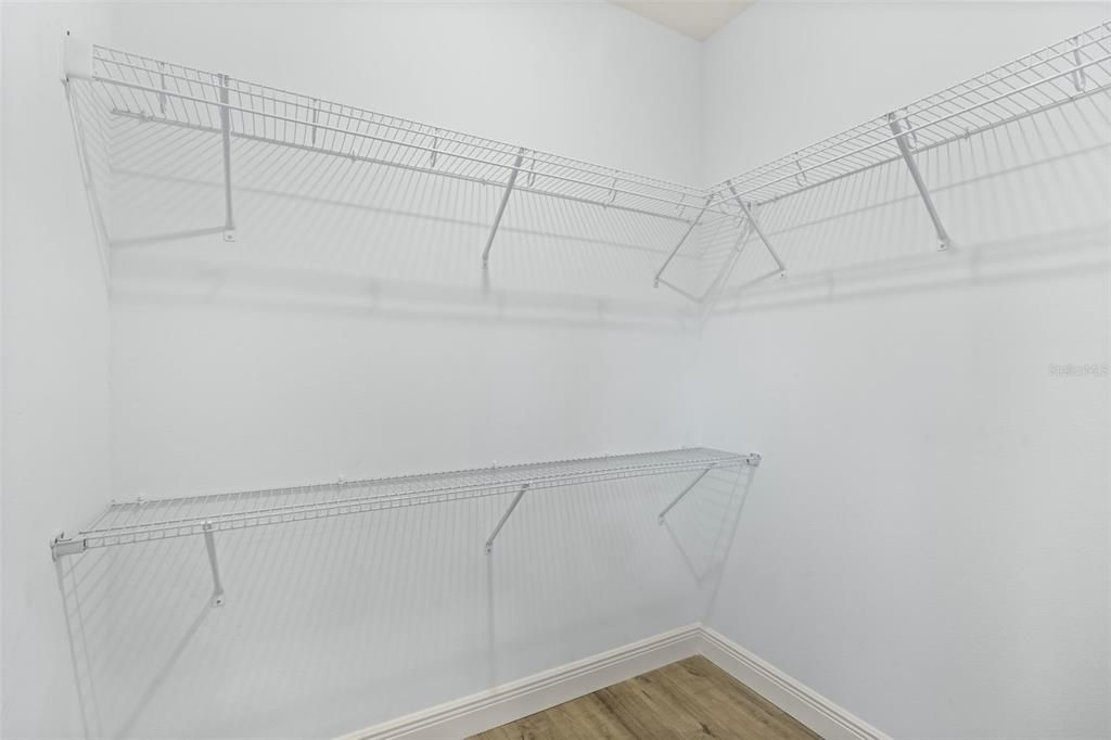 En Venta: $299,000 (3 camas, 2 baños, 1259 Pies cuadrados)