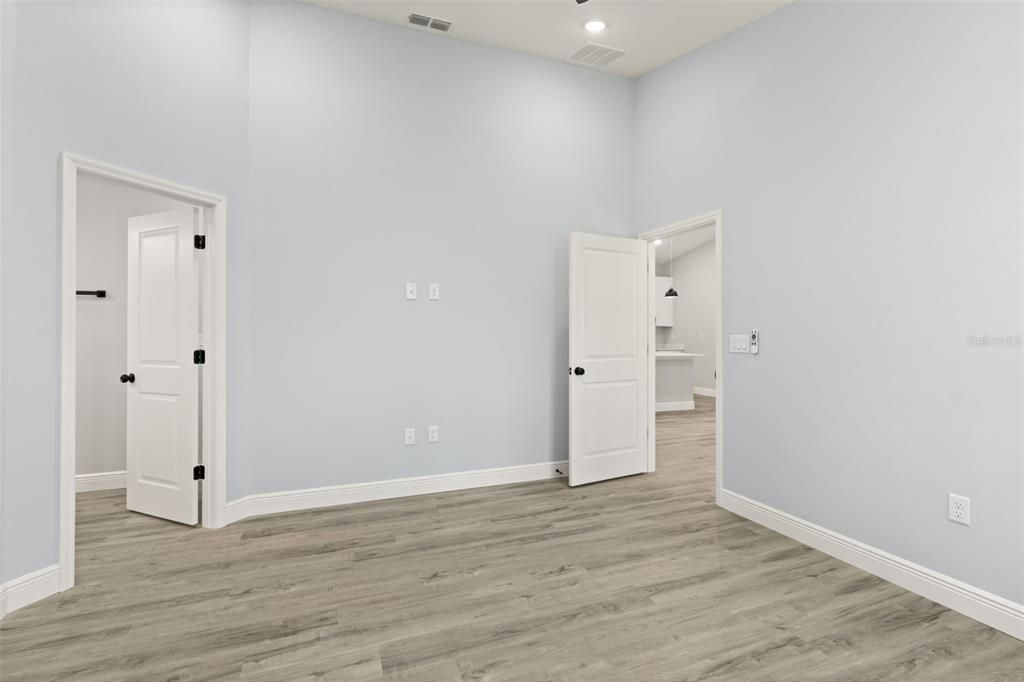 En Venta: $299,000 (3 camas, 2 baños, 1259 Pies cuadrados)