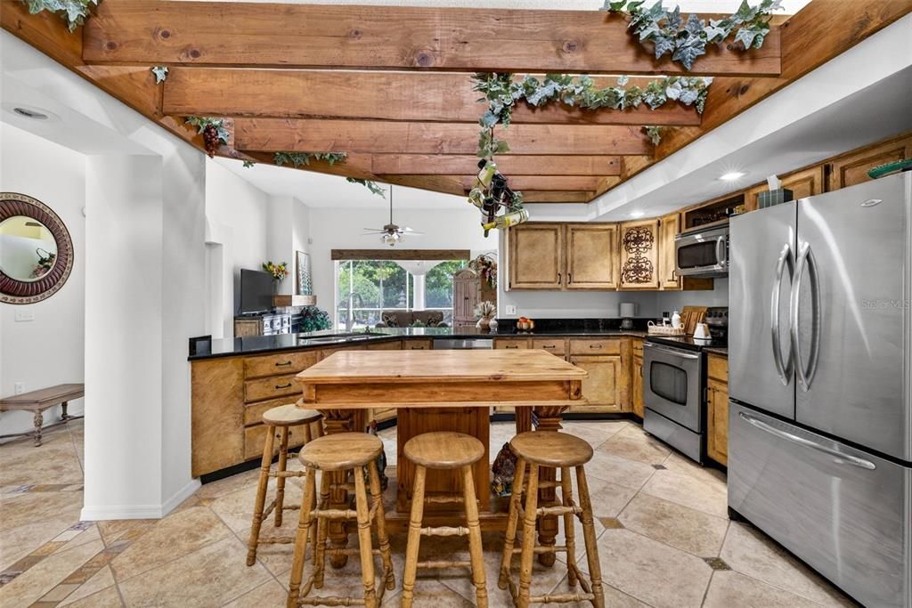 На продажу: $499,000 (4 спален, 2 ванн, 2449 Квадратных фут)