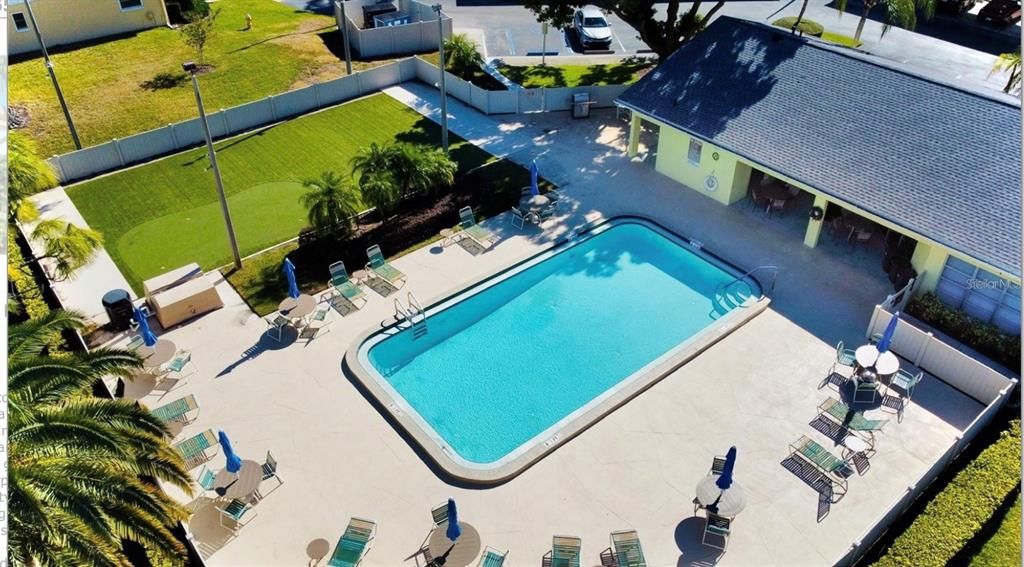 For Sale: $178,900 (2 beds, 2 baths, 935 Square Feet)