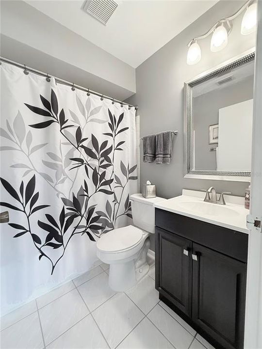 For Sale: $178,900 (2 beds, 2 baths, 935 Square Feet)