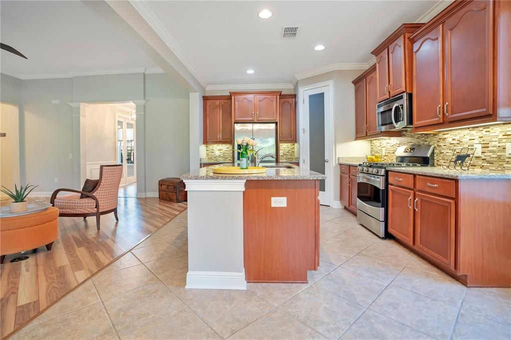For Sale: $459,000 (3 beds, 2 baths, 2297 Square Feet)