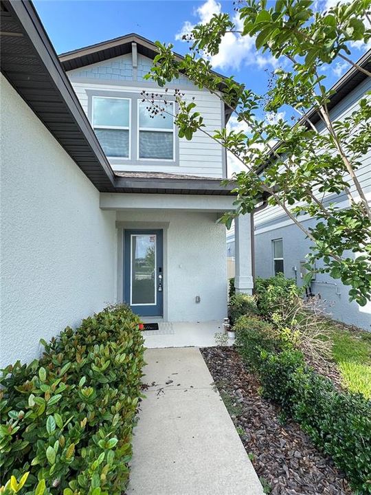 For Rent: $2,950 (4 beds, 3 baths, 2203 Square Feet)