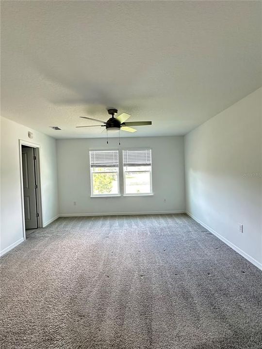 For Rent: $2,950 (4 beds, 3 baths, 2203 Square Feet)