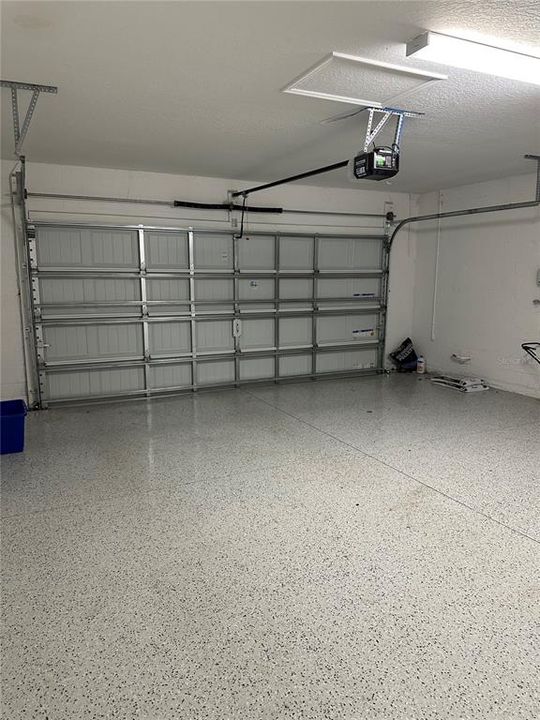 For Rent: $2,950 (4 beds, 3 baths, 2203 Square Feet)