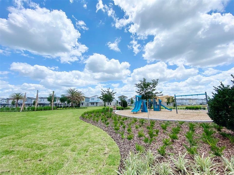 En Venta: $394,000 (4 camas, 2 baños, 1840 Pies cuadrados)