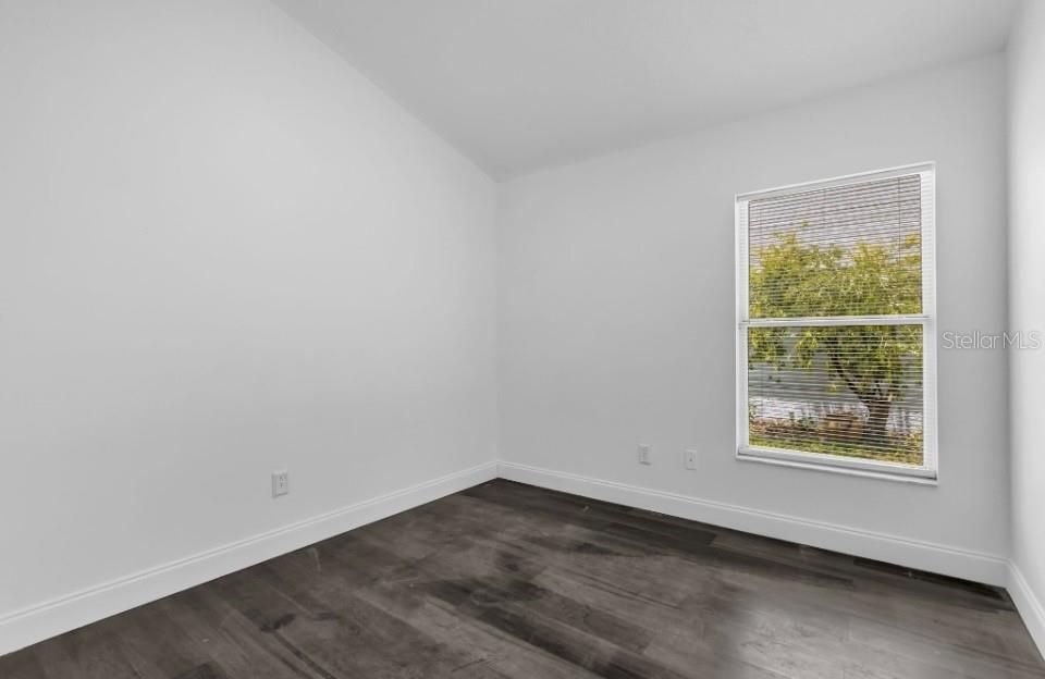 For Rent: $2,840 (4 beds, 2 baths, 1659 Square Feet)