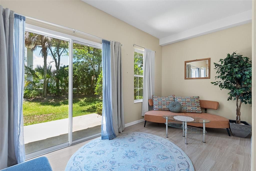 En Venta: $325,000 (3 camas, 2 baños, 1455 Pies cuadrados)
