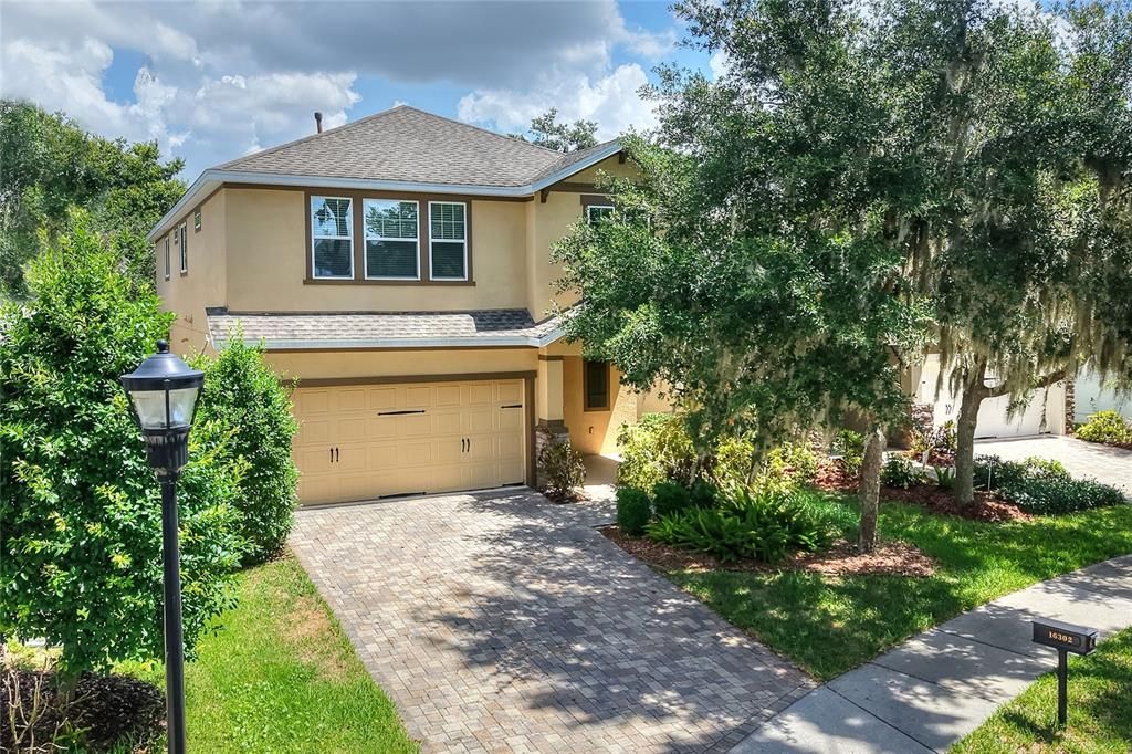 En Venta: $489,990 (4 camas, 3 baños, 2594 Pies cuadrados)