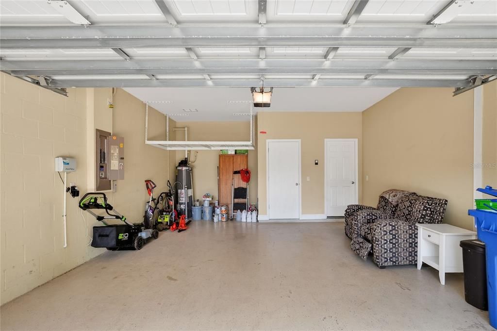 En Venta: $489,990 (4 camas, 3 baños, 2594 Pies cuadrados)