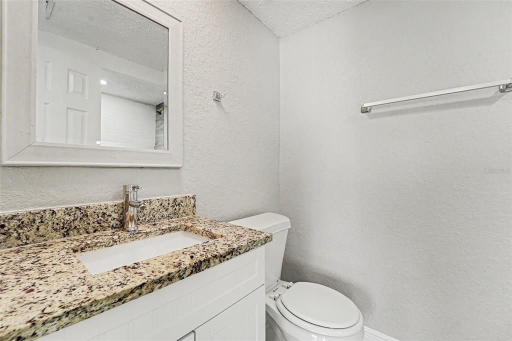 En Venta: $269,900 (3 camas, 3 baños, 1442 Pies cuadrados)
