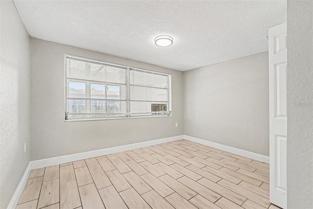 En Venta: $269,900 (3 camas, 3 baños, 1442 Pies cuadrados)