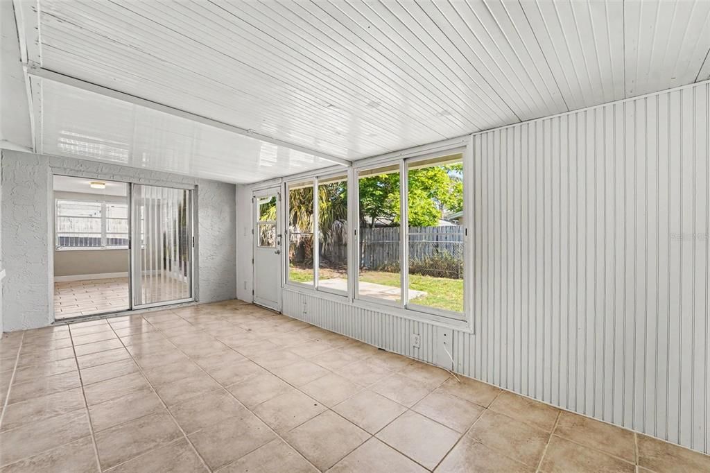 En Venta: $269,900 (3 camas, 3 baños, 1442 Pies cuadrados)