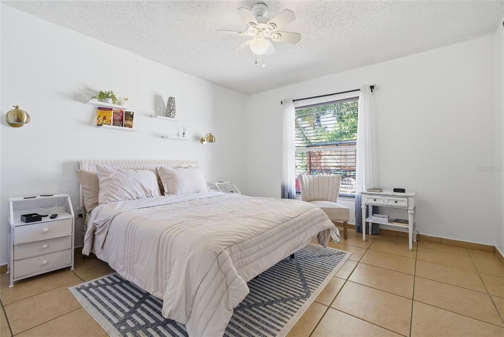 En Renta: $2,400 (3 camas, 2 baños, 1880 Pies cuadrados)