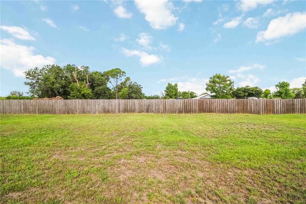 For Sale: $359,000 (3 beds, 2 baths, 1161 Square Feet)