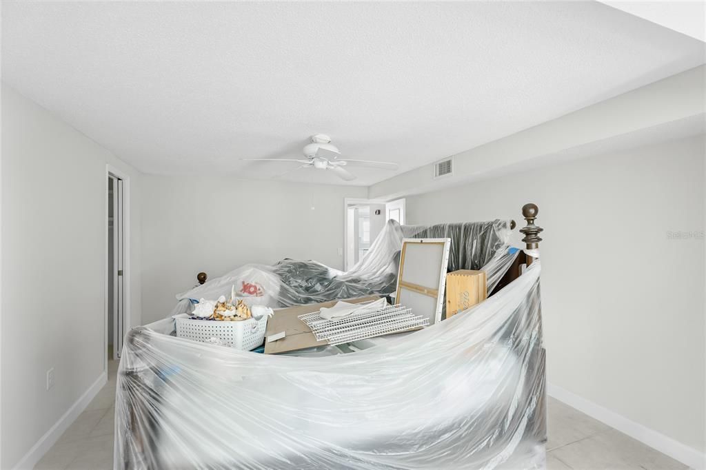 En Venta: $379,900 (2 camas, 2 baños, 1427 Pies cuadrados)