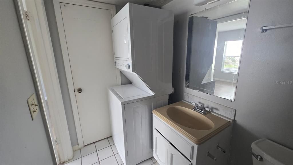 В аренду: $1,150 (1 спален, 1 ванн, 715 Квадратных фут)