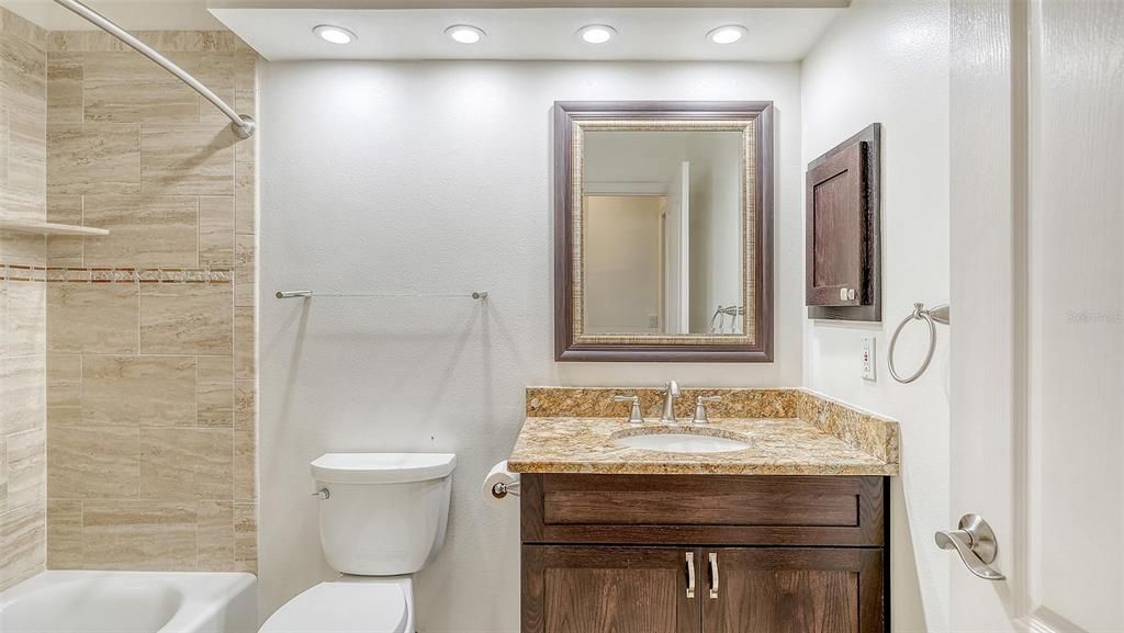 Active With Contract: $439,000 (3 beds, 2 baths, 1928 Square Feet)