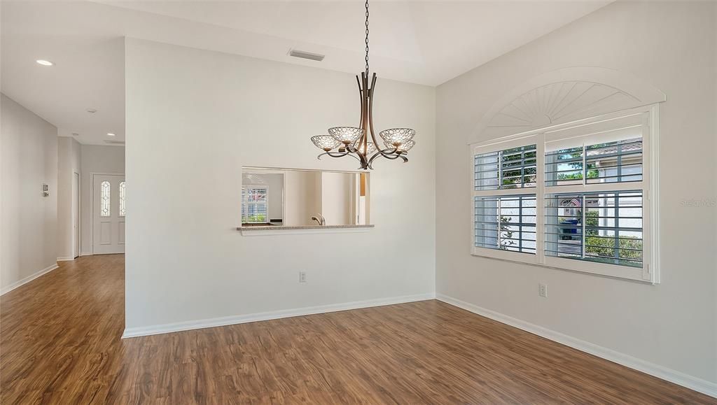 Active With Contract: $439,000 (3 beds, 2 baths, 1928 Square Feet)