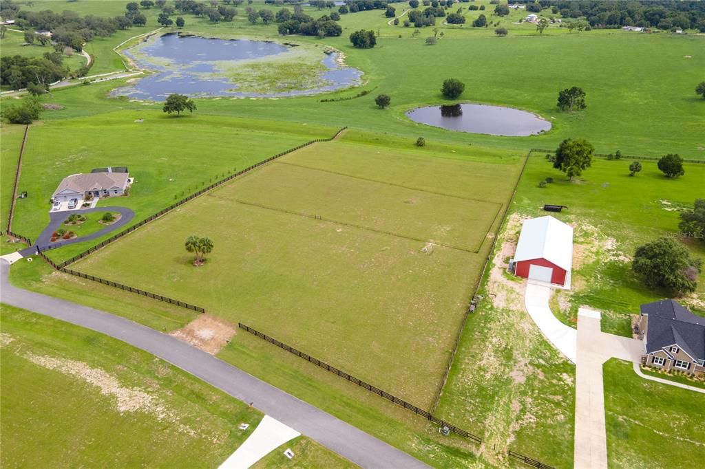 En Venta: $300,000 (4.21 acres)