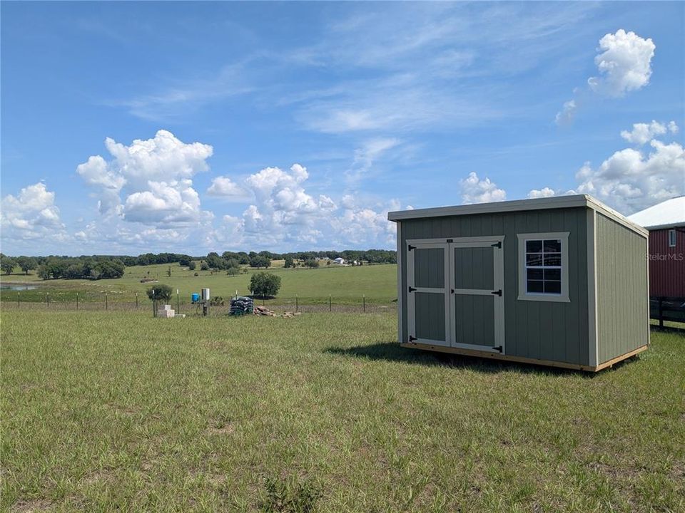 En Venta: $300,000 (4.21 acres)