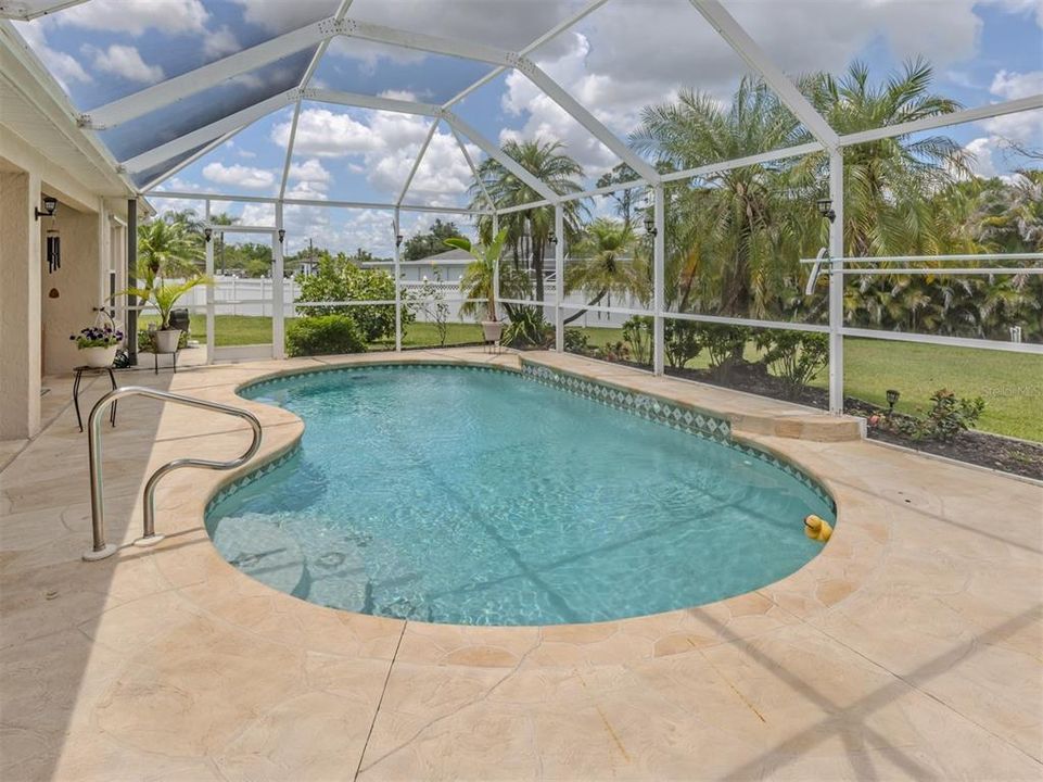 На продажу: $399,900 (3 спален, 2 ванн, 1548 Квадратных фут)