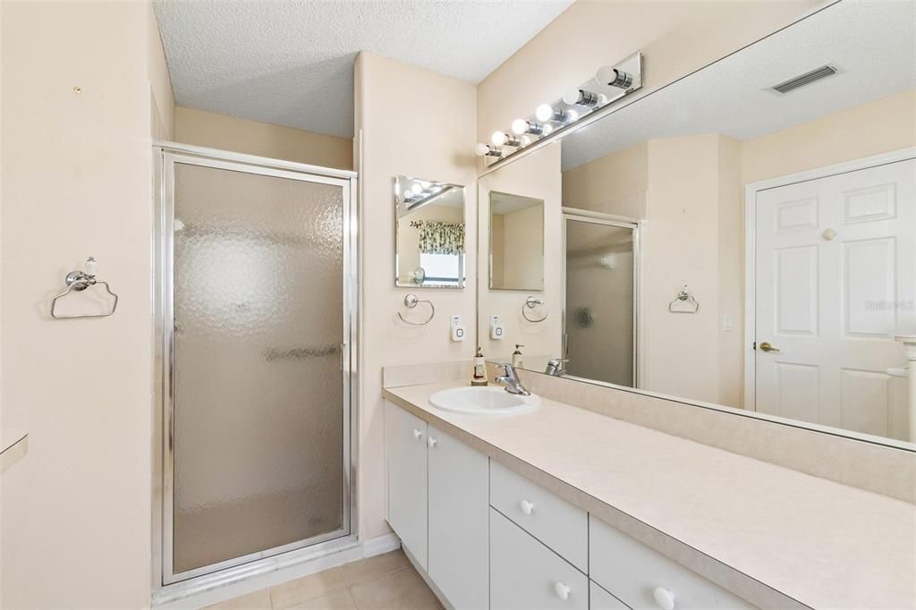 For Sale: $340,000 (2 beds, 2 baths, 1818 Square Feet)
