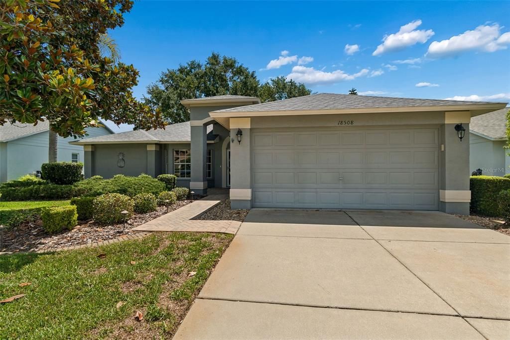 For Sale: $340,000 (2 beds, 2 baths, 1818 Square Feet)