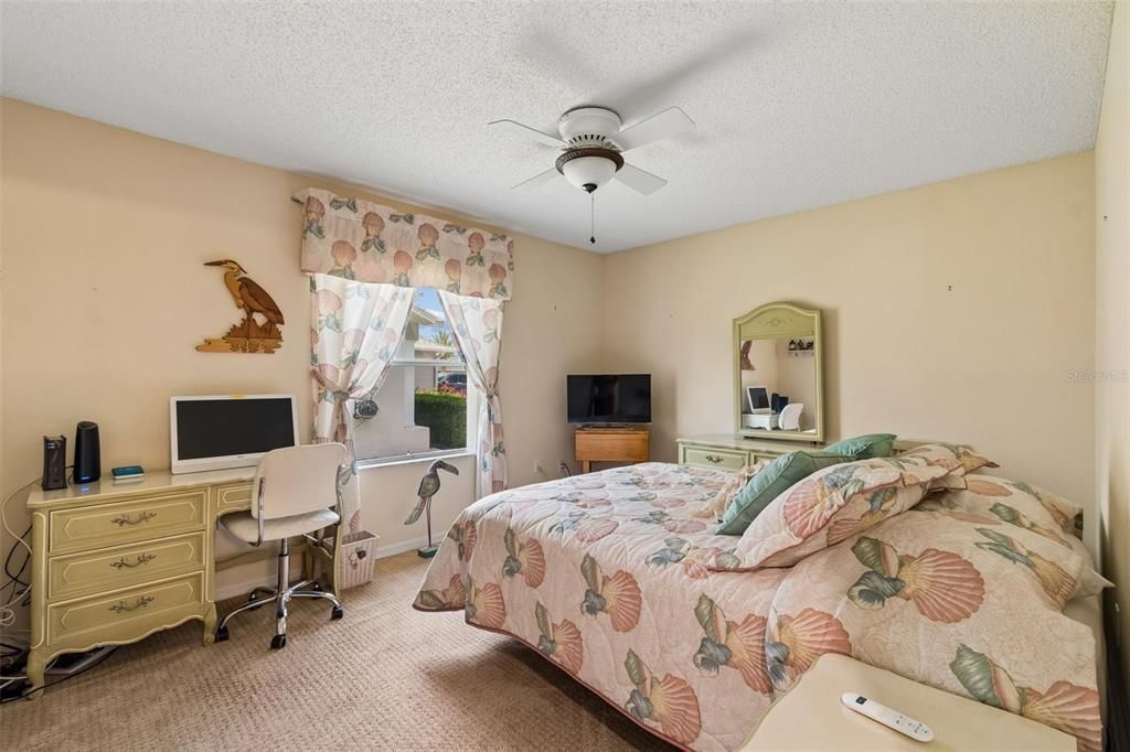 For Sale: $340,000 (2 beds, 2 baths, 1818 Square Feet)