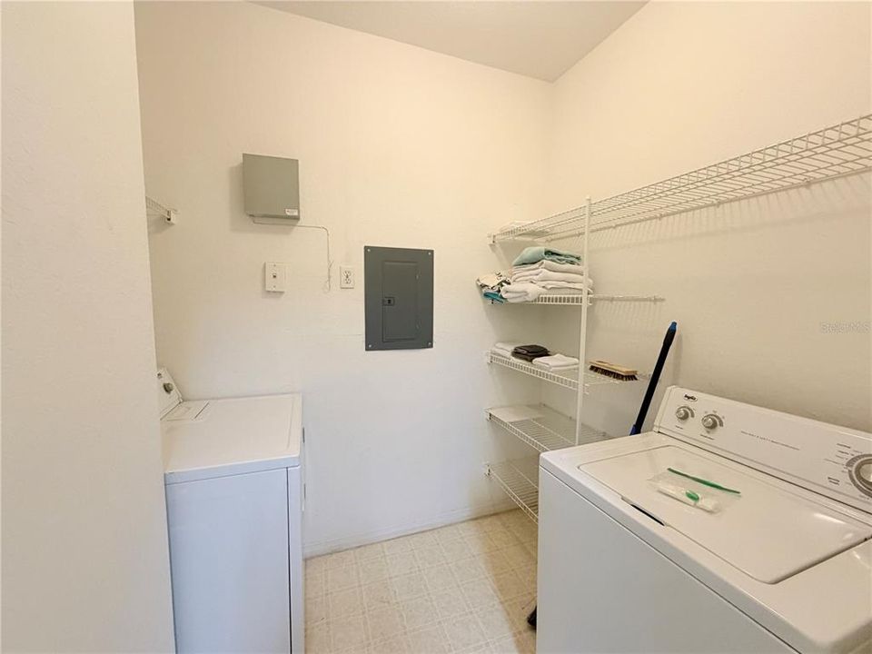 En Venta: $209,900 (2 camas, 2 baños, 1048 Pies cuadrados)