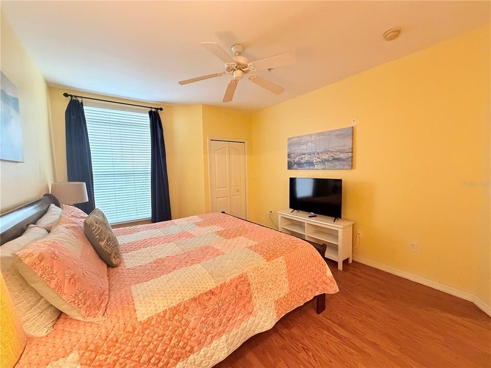 En Venta: $209,900 (2 camas, 2 baños, 1048 Pies cuadrados)