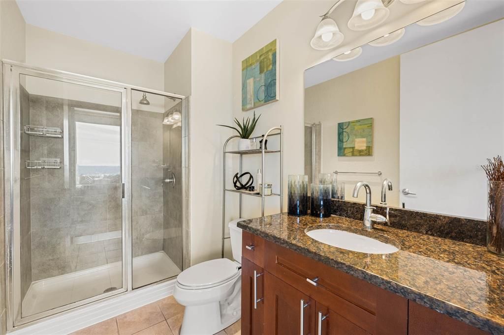 For Sale: $579,999 (2 beds, 2 baths, 1268 Square Feet)