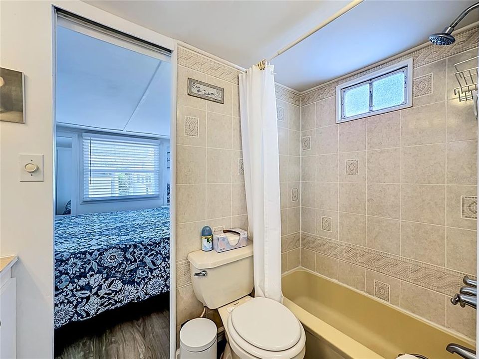 For Sale: $155,000 (1 beds, 1 baths, 460 Square Feet)