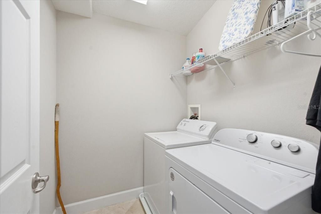 For Sale: $364,000 (3 beds, 2 baths, 1500 Square Feet)