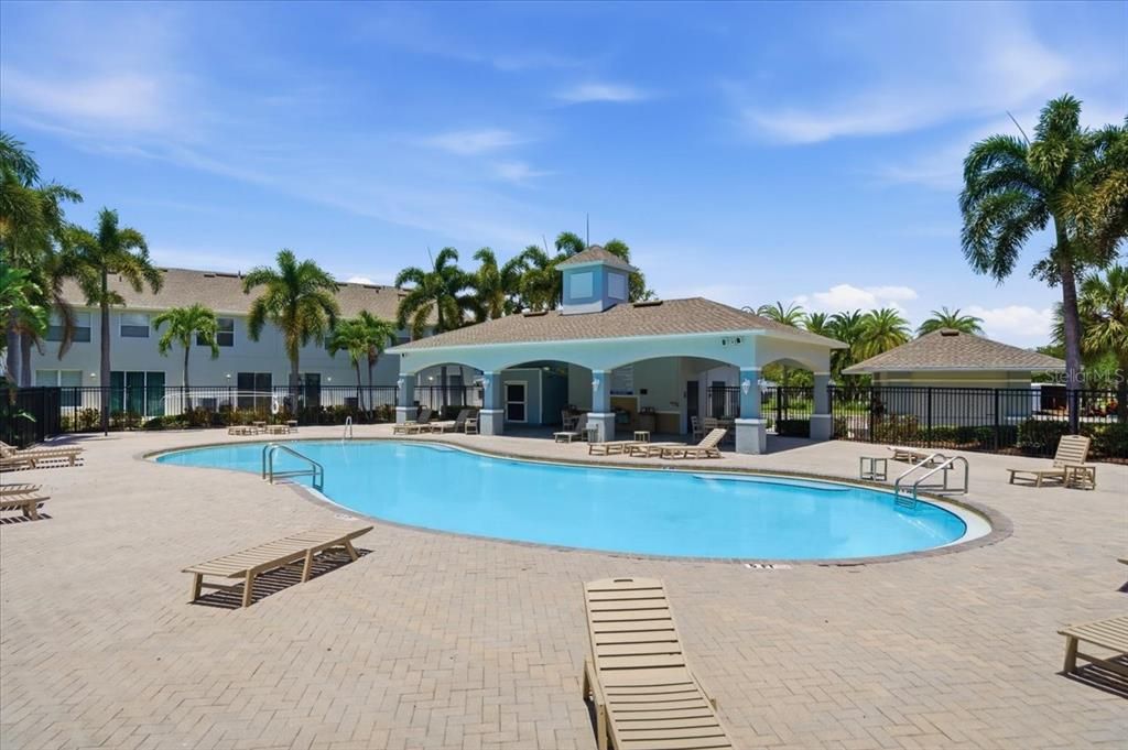 For Sale: $364,000 (3 beds, 2 baths, 1500 Square Feet)