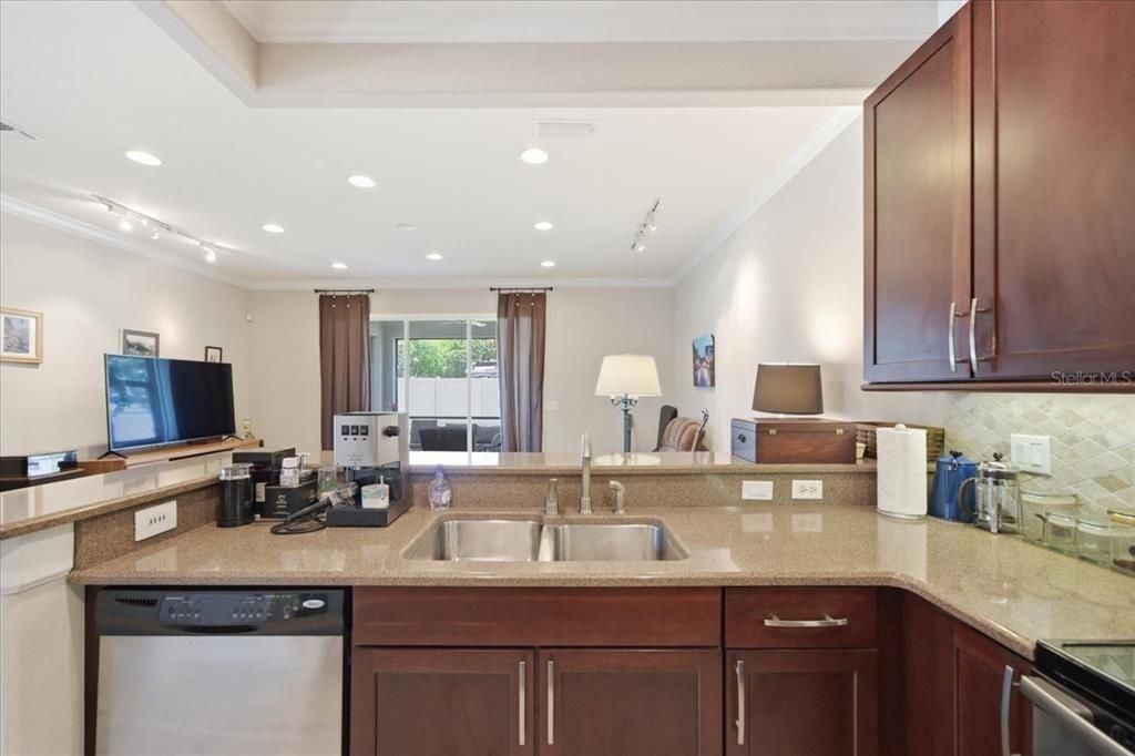 For Sale: $364,000 (3 beds, 2 baths, 1500 Square Feet)
