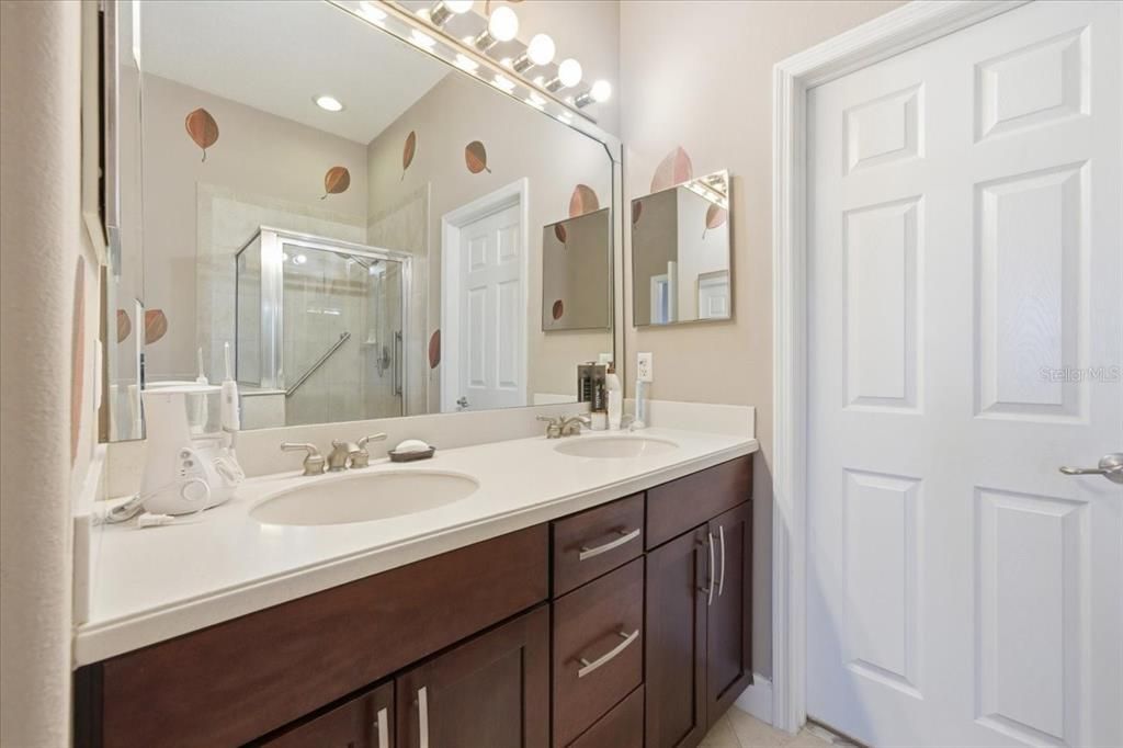 For Sale: $364,000 (3 beds, 2 baths, 1500 Square Feet)