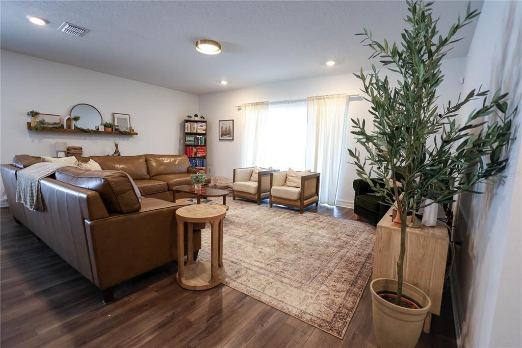 For Sale: $460,000 (4 beds, 2 baths, 2150 Square Feet)