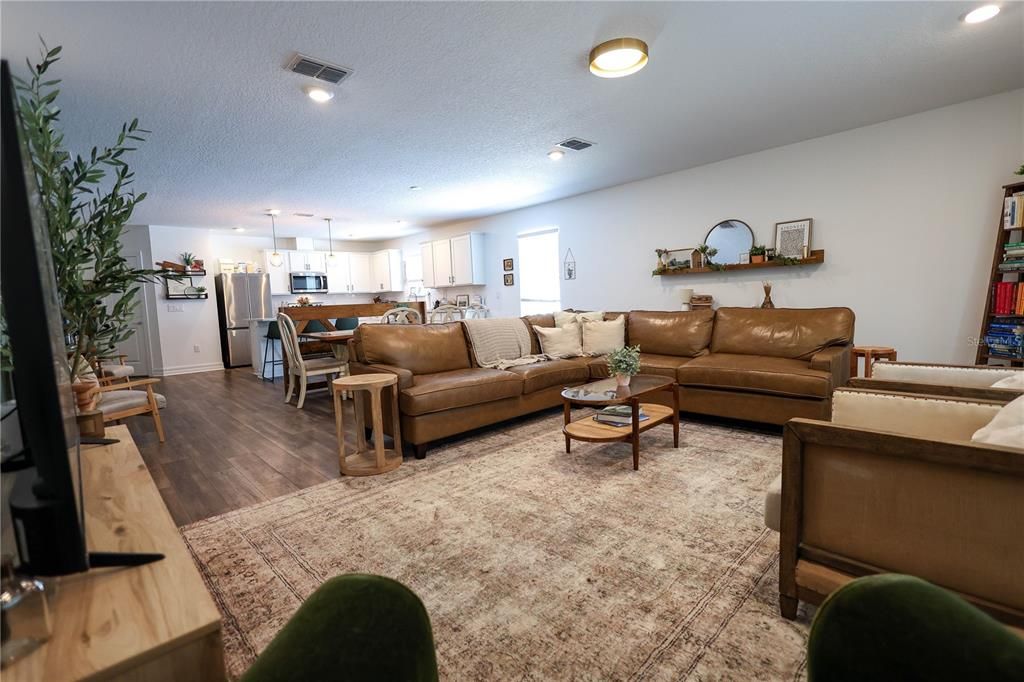 For Sale: $460,000 (4 beds, 2 baths, 2150 Square Feet)