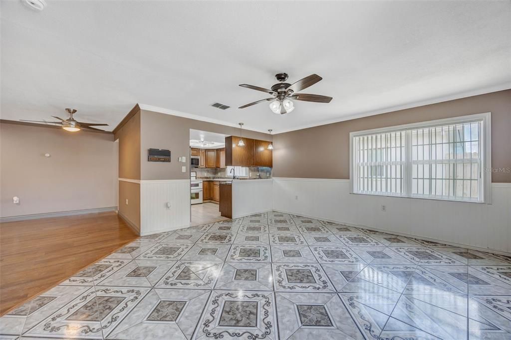 En Venta: $259,000 (3 camas, 2 baños, 1512 Pies cuadrados)