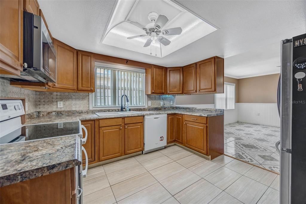 En Venta: $259,000 (3 camas, 2 baños, 1512 Pies cuadrados)