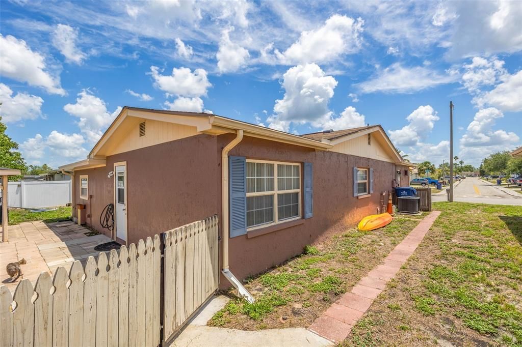 En Venta: $259,000 (3 camas, 2 baños, 1512 Pies cuadrados)