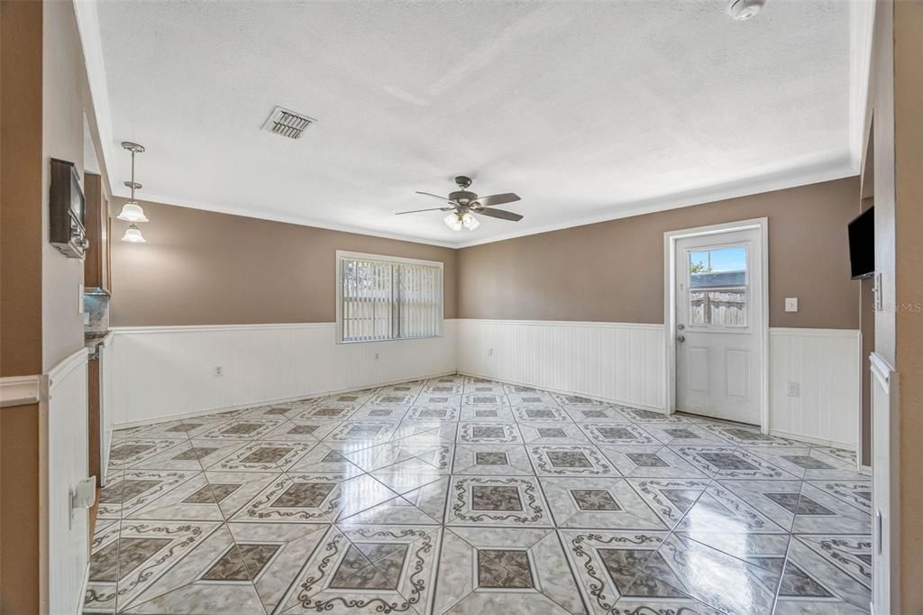 En Venta: $259,000 (3 camas, 2 baños, 1512 Pies cuadrados)