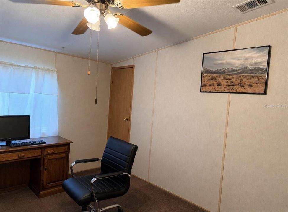 For Sale: $249,900 (3 beds, 2 baths, 1860 Square Feet)