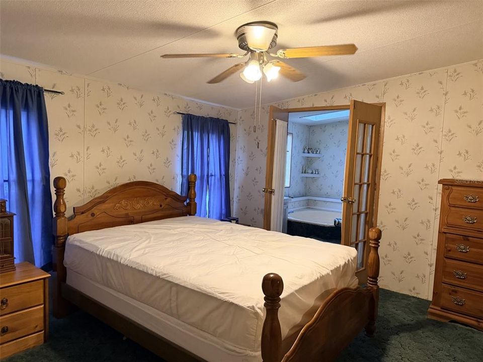 For Sale: $249,900 (3 beds, 2 baths, 1860 Square Feet)
