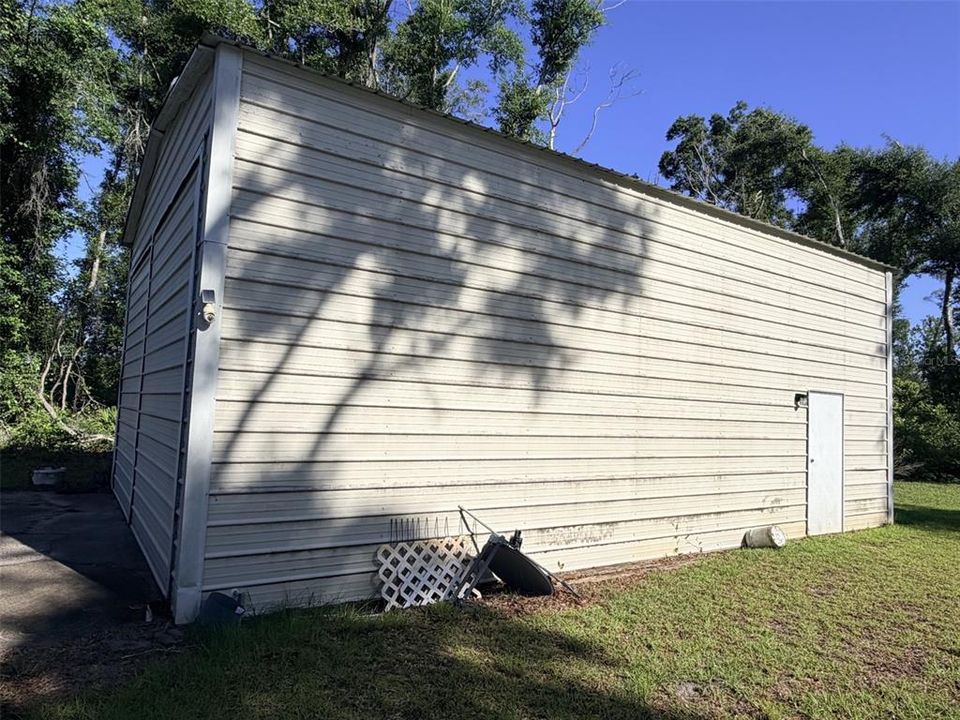 For Sale: $249,900 (3 beds, 2 baths, 1860 Square Feet)