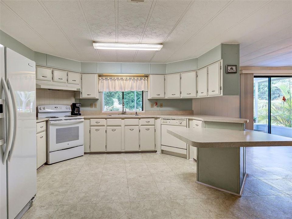Activo con contrato: $139,900 (2 camas, 2 baños, 1456 Pies cuadrados)